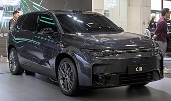 Leapmotor C10 REEV Prolongateur 28,4 kWh — plug-inhybride gezins-suv